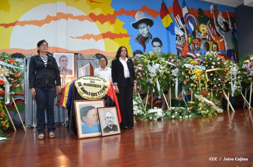 Continúan honras póstumas al Rector Magnífico Elmer Cisneros