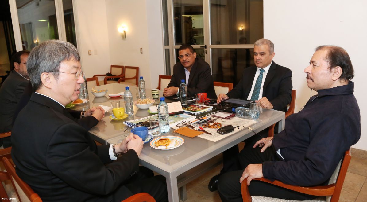 Presidente Daniel sostiene encuentro con delegación del FMI