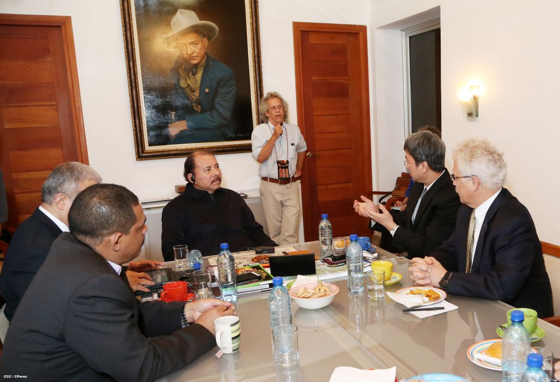 Presidente Daniel sostiene encuentro con delegación del FMI