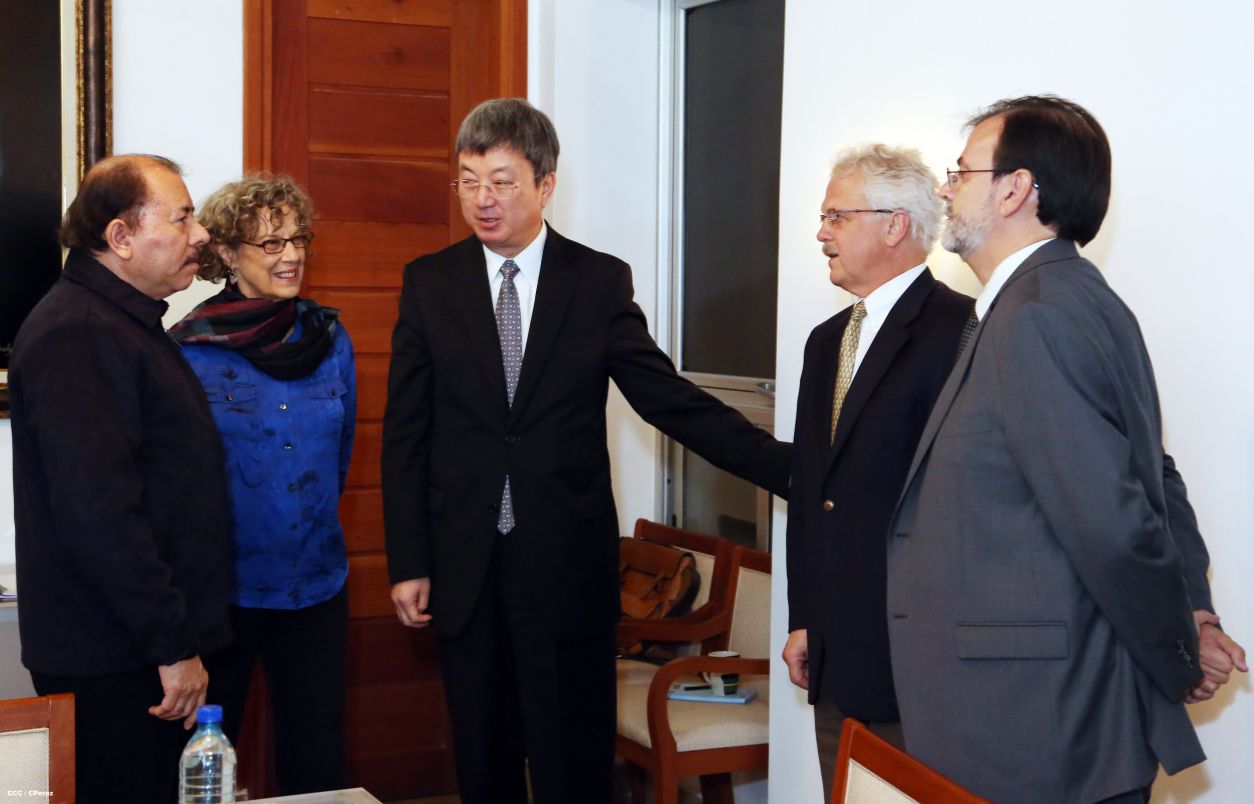 Presidente Daniel sostiene encuentro con delegación del FMI