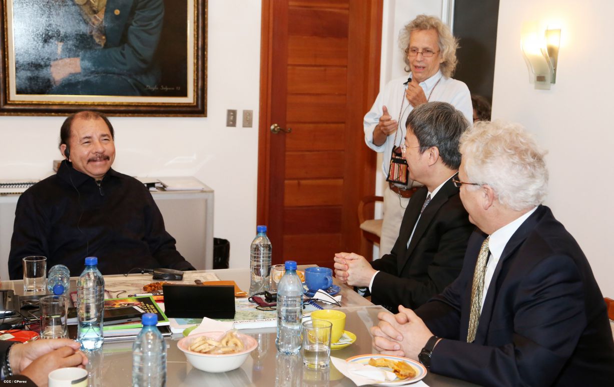 Presidente Daniel sostiene encuentro con delegación del FMI