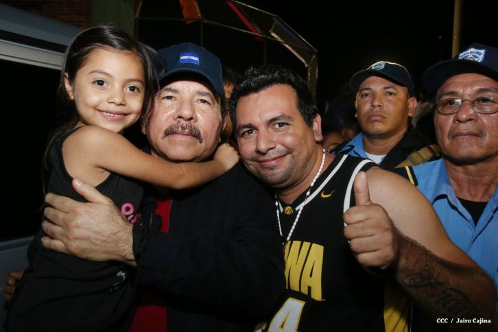 Daniel inaugura Estadio de Béisbol Infantil “Hugo Chávez Frías”