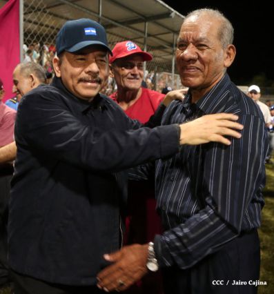 Daniel inaugura Estadio de Béisbol Infantil “Hugo Chávez Frías”