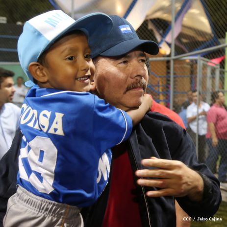 Daniel inaugura Estadio de Béisbol Infantil “Hugo Chávez Frías”