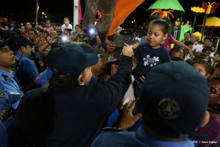 Daniel inaugura Estadio de Béisbol Infantil “Hugo Chávez Frías”