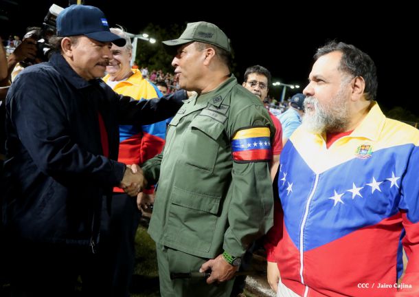 Daniel inaugura Estadio de Béisbol Infantil “Hugo Chávez Frías”