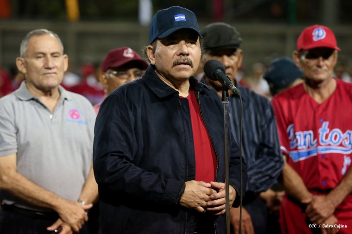 Daniel inaugura Estadio de Béisbol Infantil “Hugo Chávez Frías”