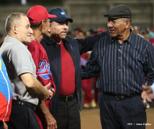 Daniel inaugura Estadio de Béisbol Infantil “Hugo Chávez Frías”
