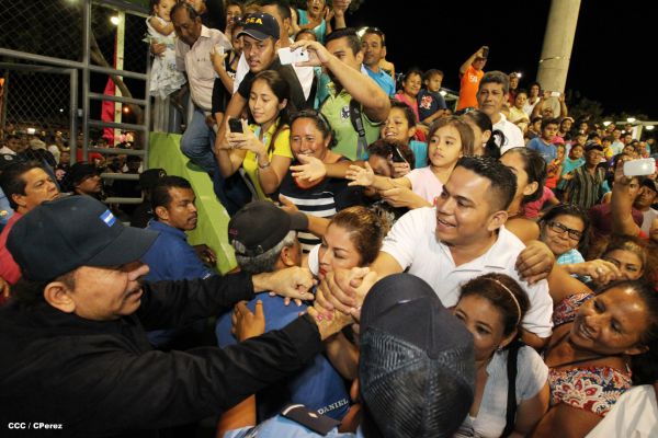 Daniel inaugura Estadio de Béisbol Infantil “Hugo Chávez Frías”