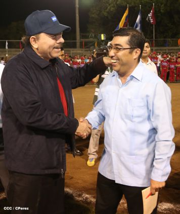 Daniel inaugura Estadio de Béisbol Infantil “Hugo Chávez Frías”