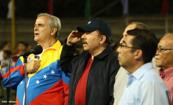 Daniel inaugura Estadio de Béisbol Infantil “Hugo Chávez Frías”