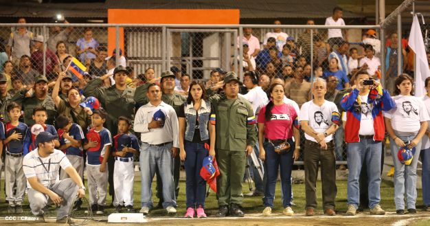 Daniel inaugura Estadio de Béisbol Infantil “Hugo Chávez Frías”