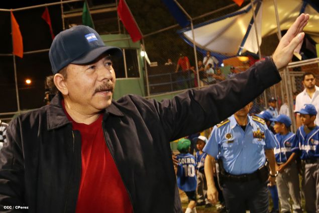 Daniel inaugura Estadio de Béisbol Infantil “Hugo Chávez Frías”