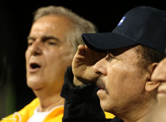 Daniel inaugura Estadio de Béisbol Infantil “Hugo Chávez Frías”