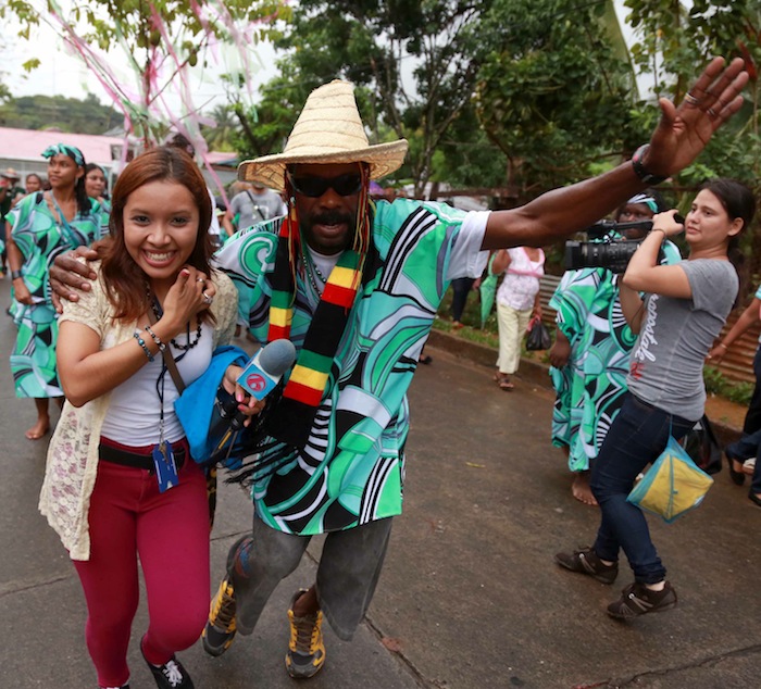 Costa Caribe celebras Fiestas de Mayo Ya 2013