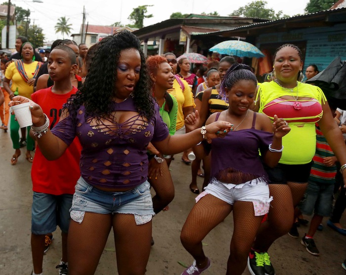 Costa Caribe celebras Fiestas de Mayo Ya 2013