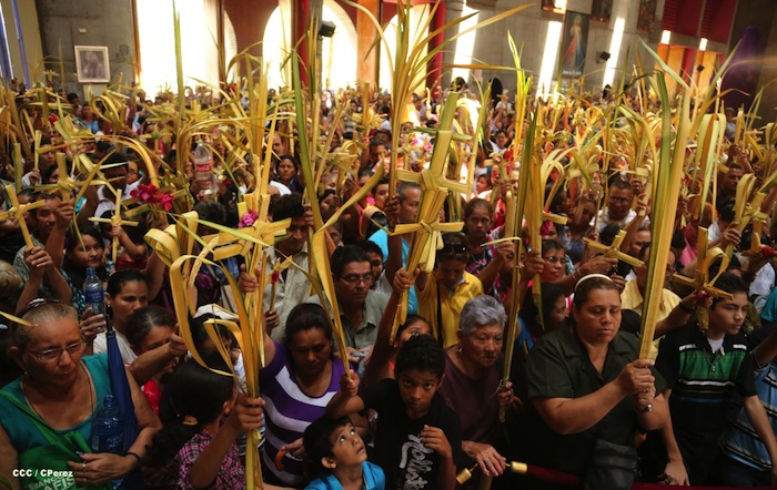 Procesión de la Burrita en Managua (Semana Santa 2013)