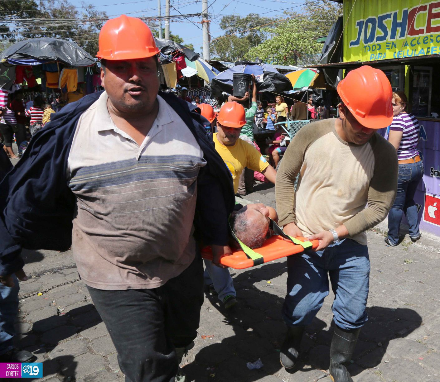 Comerciantes del Oriental desarrollan con éxito simulacro de terremoto