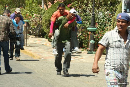 Familias de Masachapa participan masivamente en simulacros de terremoto y tsunami  