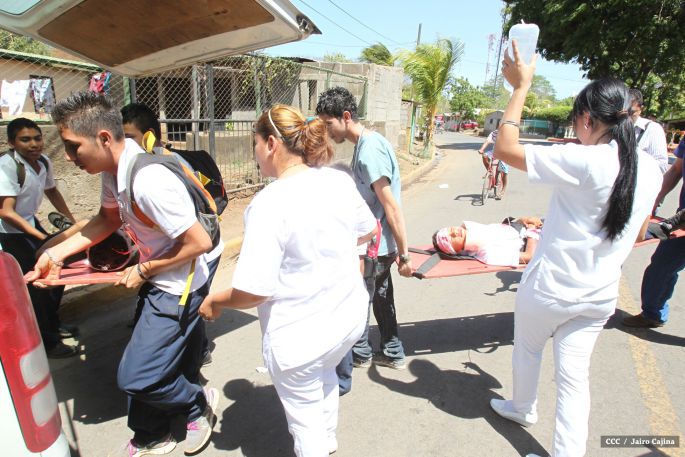 Familias de Masachapa participan masivamente en simulacros de terremoto y tsunami  