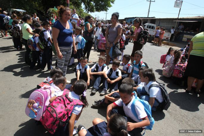 Familias de Masachapa participan masivamente en simulacros de terremoto y tsunami  