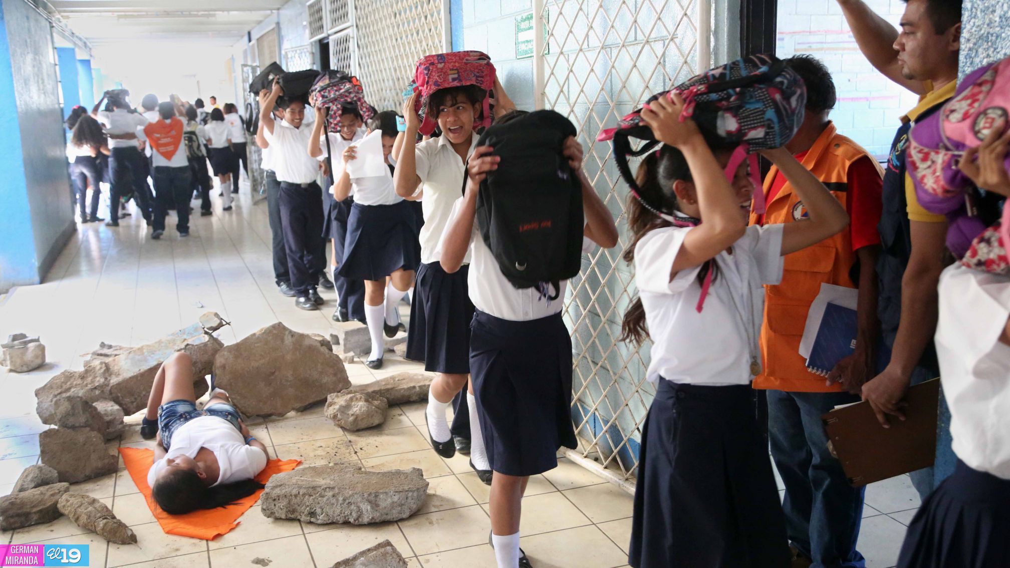 Colegio Maestro Gabriel participa de simulacro