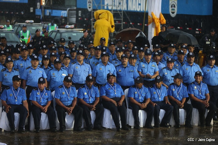 Daniel clausura XXII Reunión de mandos de la Policía Nacional