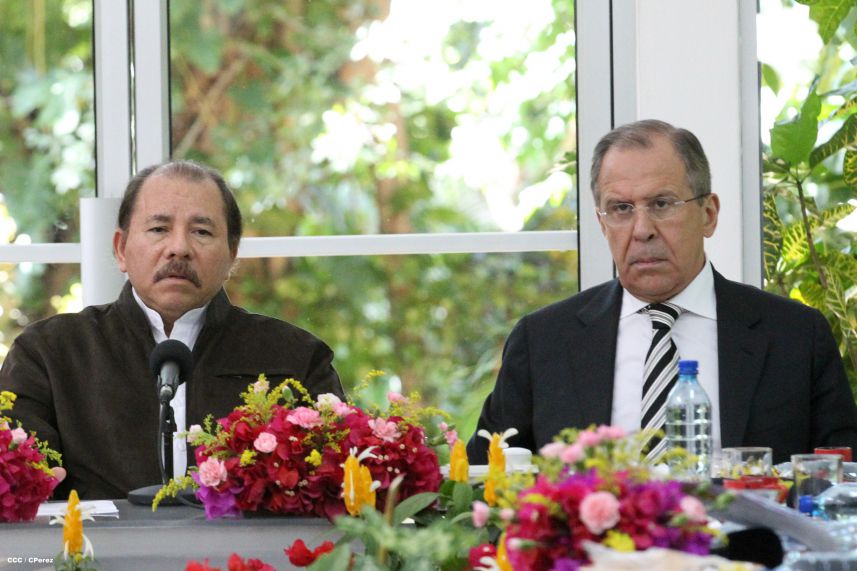 Presidente Daniel y Compañera Rosario sostienen encuentro con Canciller de la Federación de Rusia