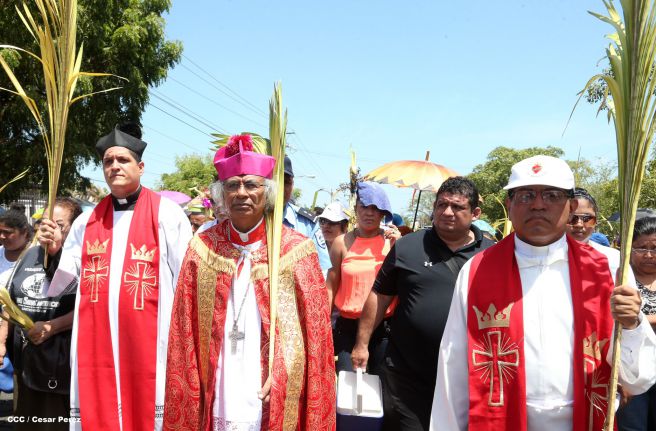 Cardenal Brenes preside peregrinación en honor a Jesús del Triunfo y misa de Domingo de Ramos 