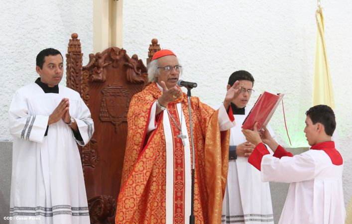 Cardenal Brenes preside peregrinación en honor a Jesús del Triunfo y misa de Domingo de Ramos 