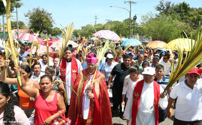 Cardenal Brenes preside peregrinación en honor a Jesús del Triunfo y misa de Domingo de Ramos 