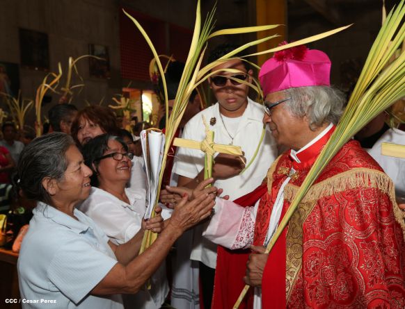 Cardenal Brenes preside peregrinación en honor a Jesús del Triunfo y misa de Domingo de Ramos 