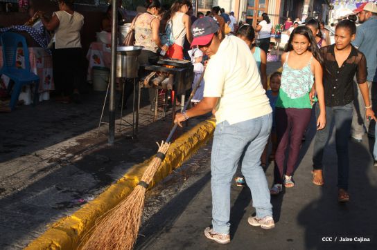 León celebra tradicional procesión en honor a San Benito de Palermo