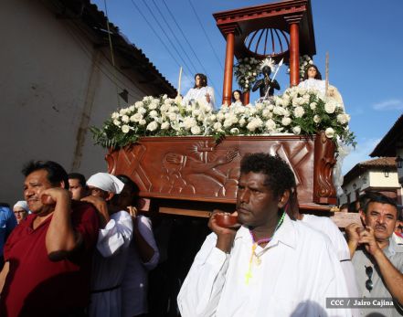 León celebra tradicional procesión en honor a San Benito de Palermo