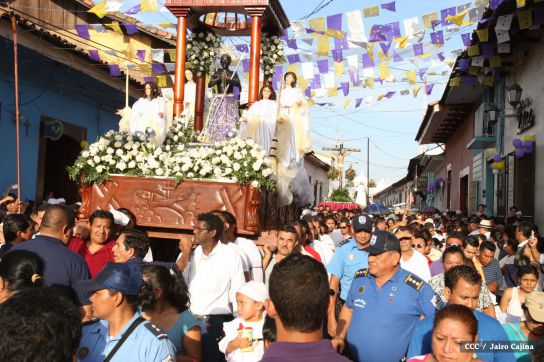 León celebra tradicional procesión en honor a San Benito de Palermo