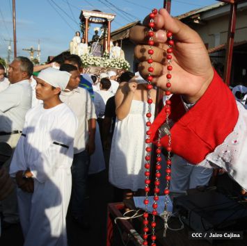 León celebra tradicional procesión en honor a San Benito de Palermo