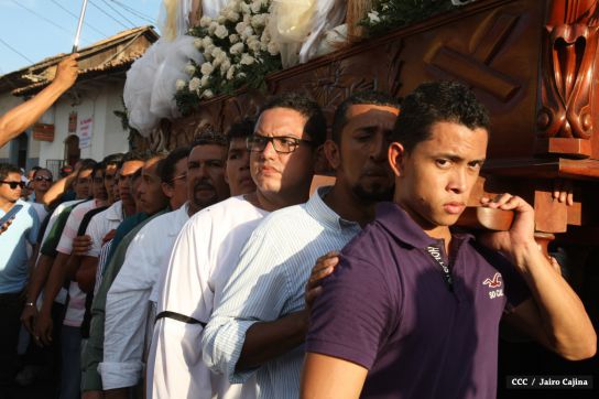 León celebra tradicional procesión en honor a San Benito de Palermo