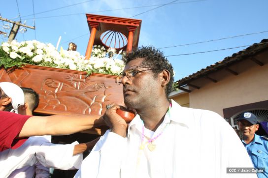 León celebra tradicional procesión en honor a San Benito de Palermo