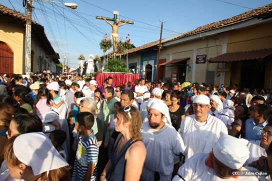 León celebra tradicional procesión en honor a San Benito de Palermo