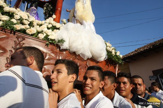 León celebra tradicional procesión en honor a San Benito de Palermo