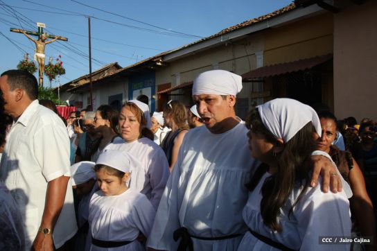 León celebra tradicional procesión en honor a San Benito de Palermo