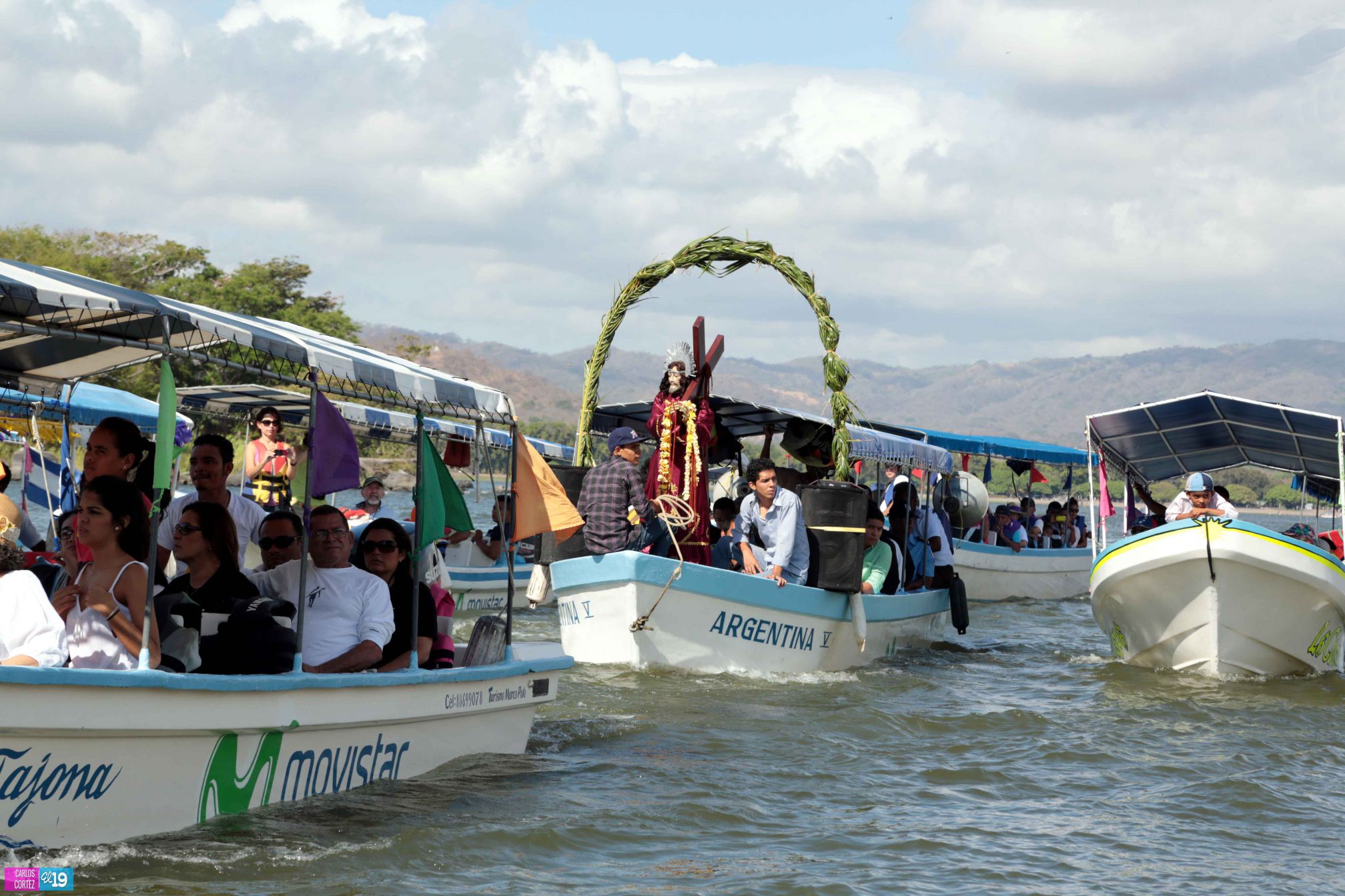 Granada vuelve a vivir Vía Crucis Acuático