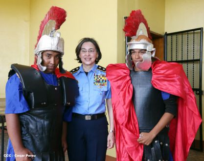 Fieles católicos participan del Vía Crucis de Semana Santa en Managua