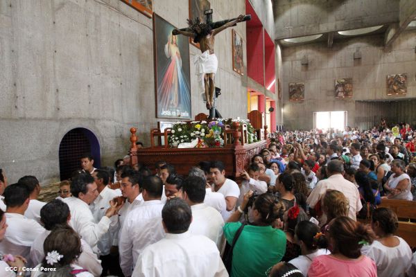 La Sangre de Cristo retorna a su capilla