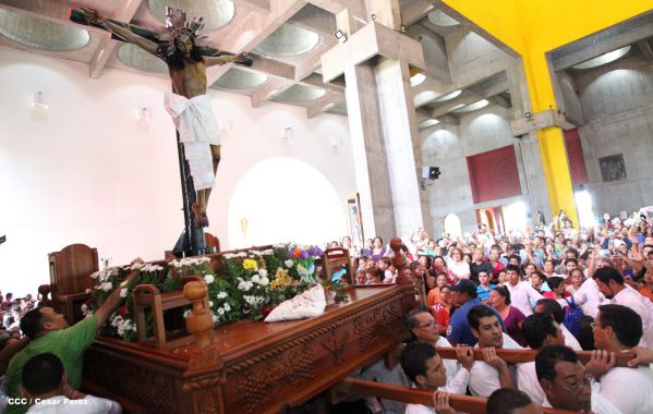 La Sangre de Cristo retorna a su capilla