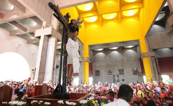 La Sangre de Cristo retorna a su capilla