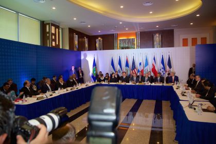 Presidente Daniel participa en reunión del SICA con Obama previo a Cumbre de las Américas