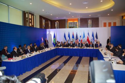Presidente Daniel participa en reunión del SICA con Obama previo a Cumbre de las Américas