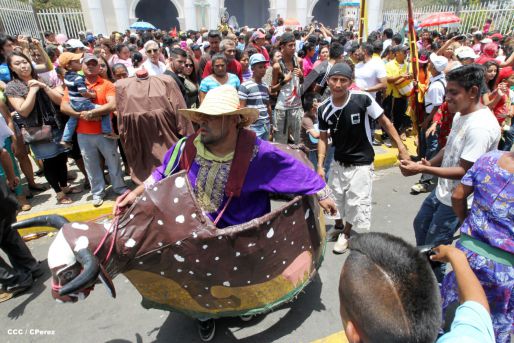 Devotos de San Marcos celebran a su Santo Patrono