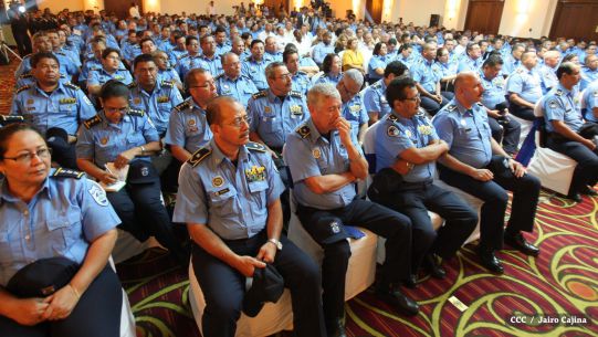 Daniel y Rosario reciben Plan de Fortalecimiento de la Seguridad Ciudadana